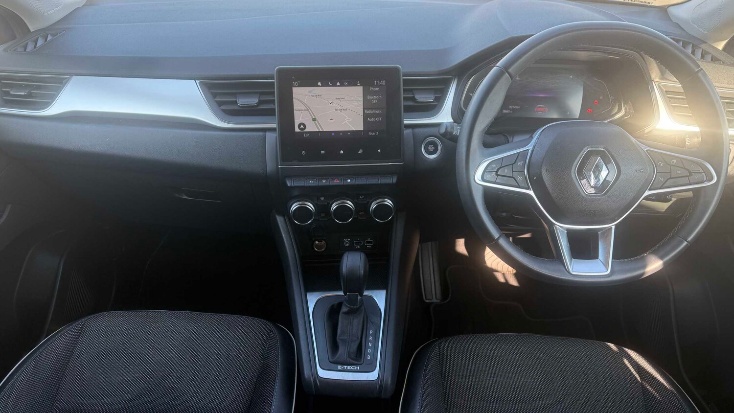 Used Renault Captur 2023 for sale - 77856652: Photo 9