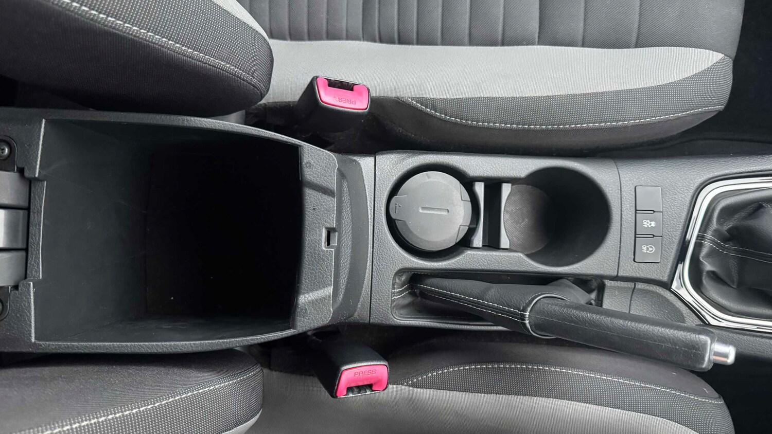 Used Toyota Auris for sale - 77859939: Photo 25