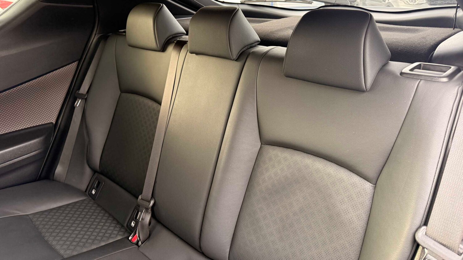 Used Toyota C-HR for sale - 77859085: Photo 14