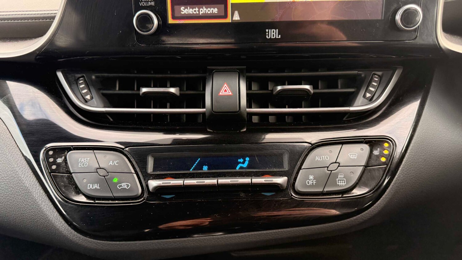 Used Toyota C-HR for sale - 77859085: Photo 19