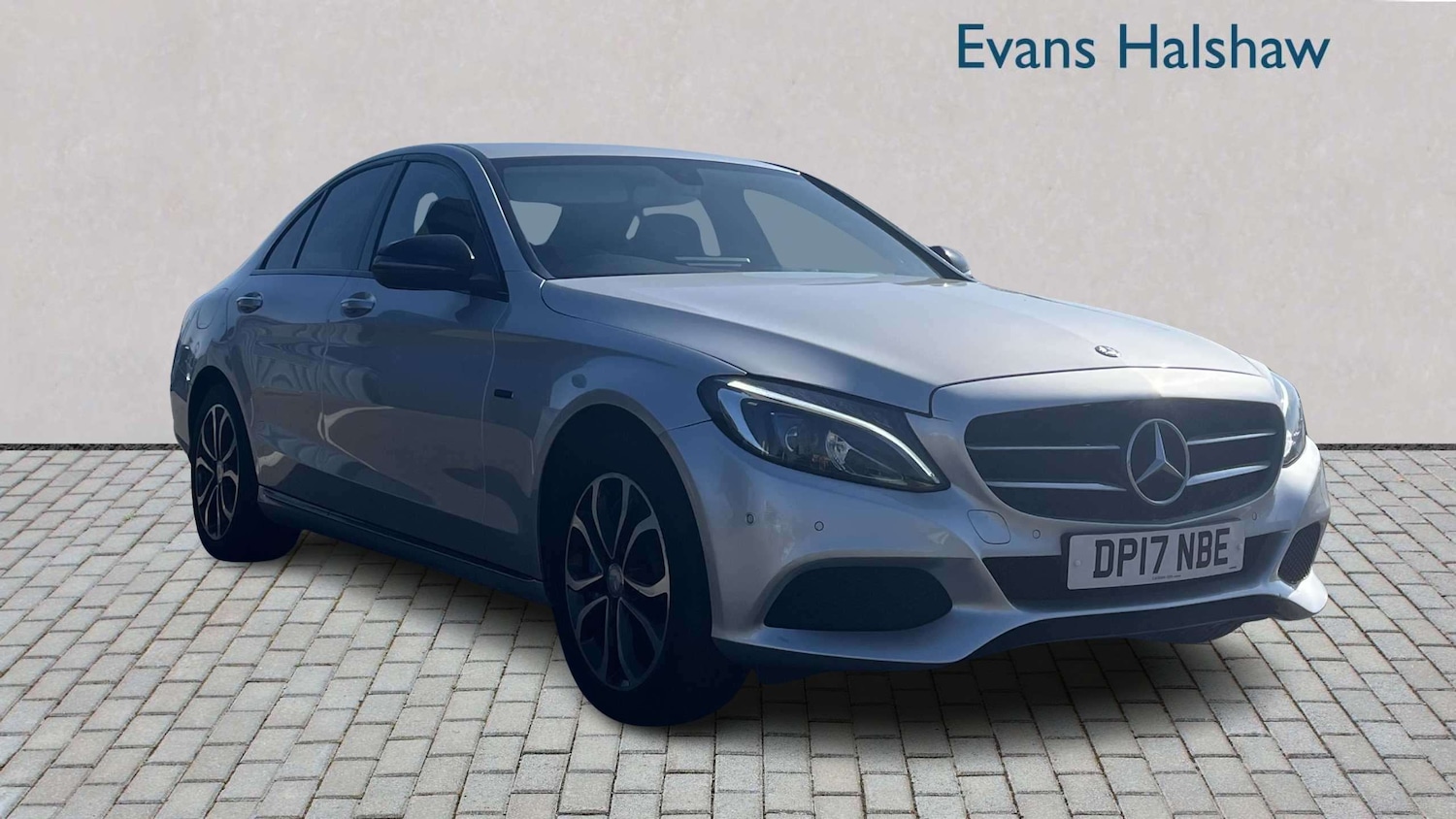 Used Mercedes-Benz C Class 2017 for sale - 77943071: Photo 1