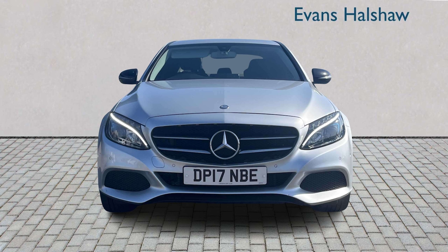 Used Mercedes-Benz C Class 2017 for sale - 77943071: Photo 2