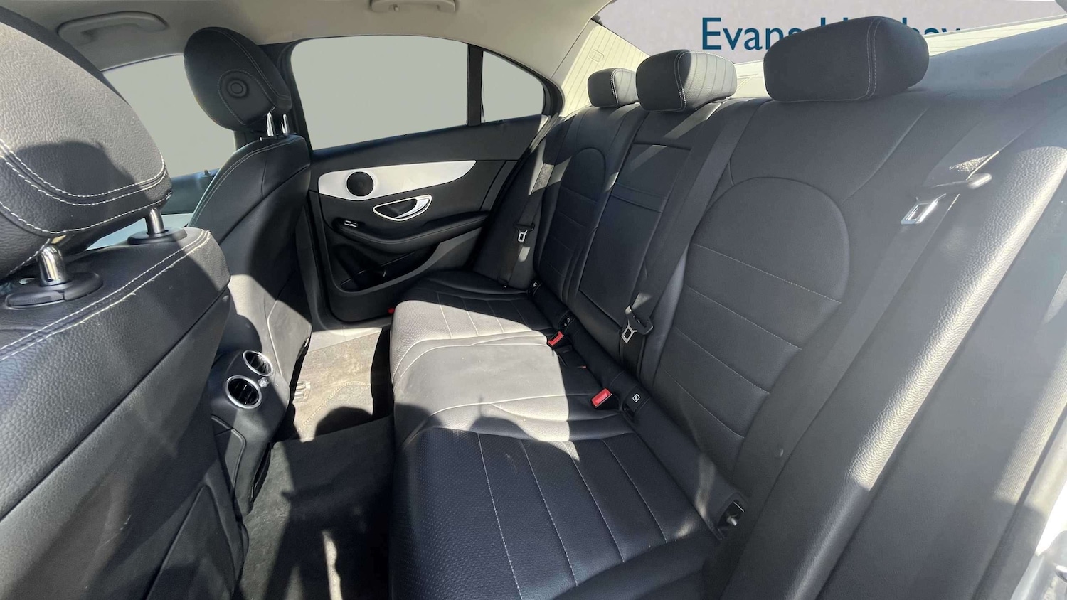 Used Mercedes-Benz C Class 2017 for sale - 77943071: Photo 6