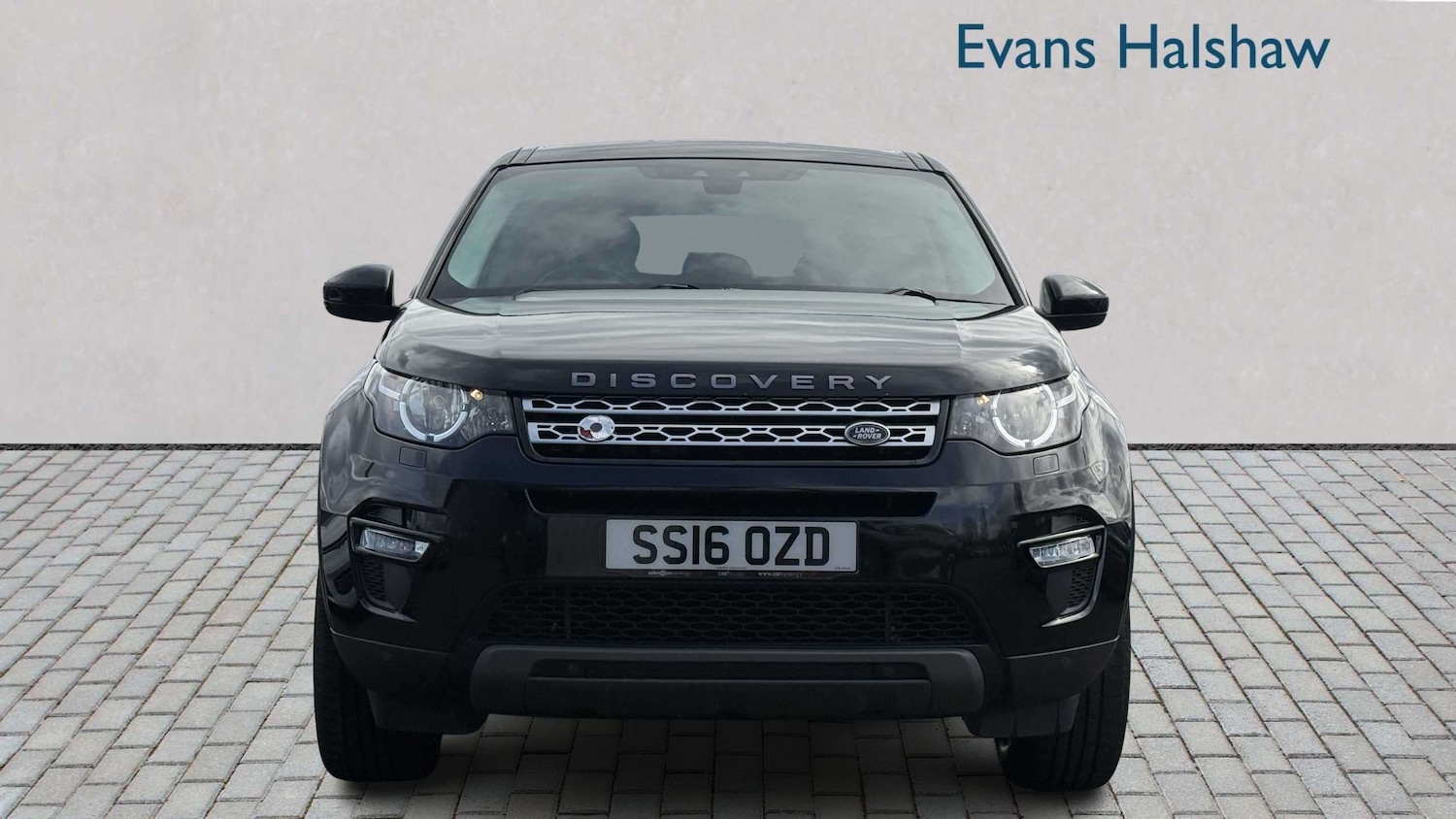 Used Land Rover Discovery Sport 2016 for sale - 78173804: Photo 2