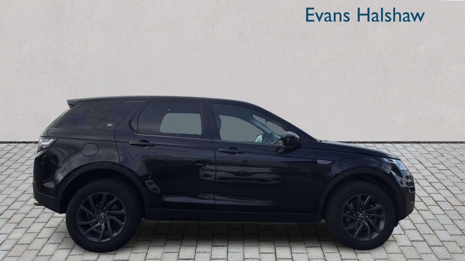 Used Land Rover Discovery Sport 2016 for sale - 78173804: Photo 4