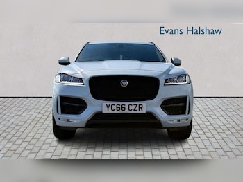 Used Jaguar F-Pace 2016 for sale - 79147789: Photo