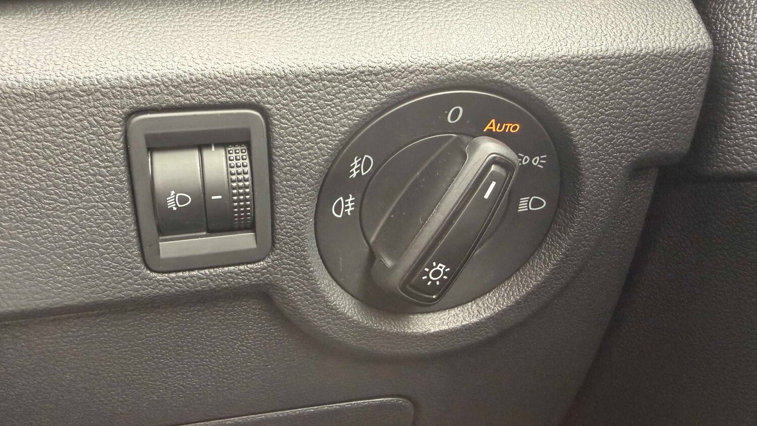 Used Volkswagen T-Cross 2024 for sale - 77983300: Photo 25