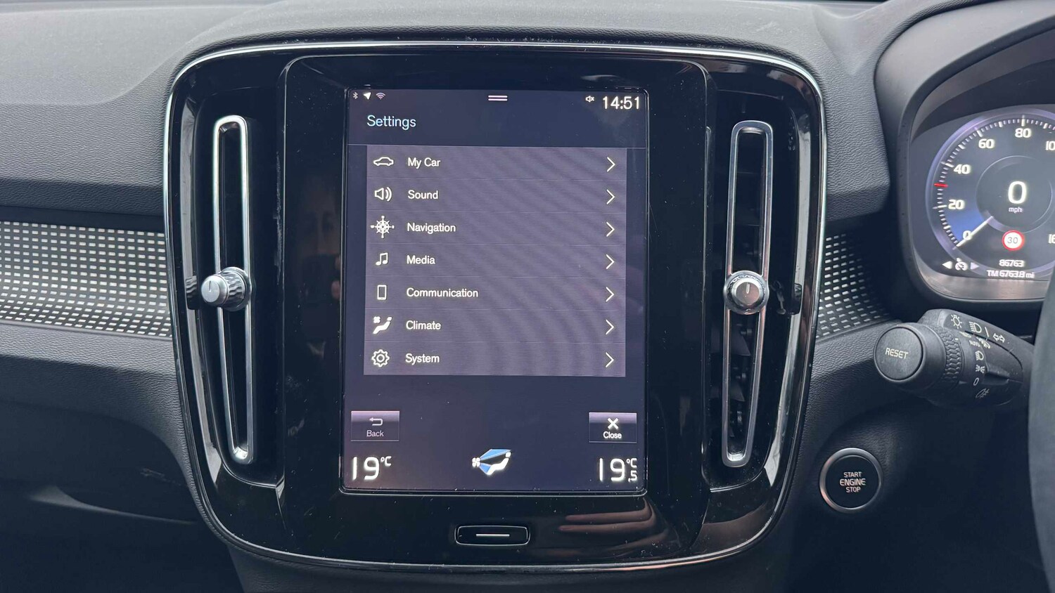 Used Volvo XC40 for sale - 77861331: Photo 17