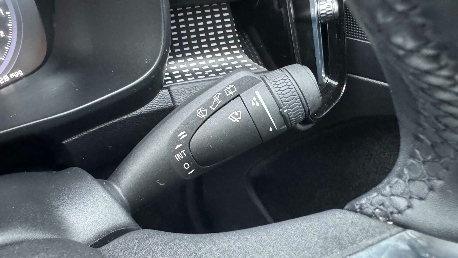 Used Volvo XC40 for sale - 77861331: Photo 31