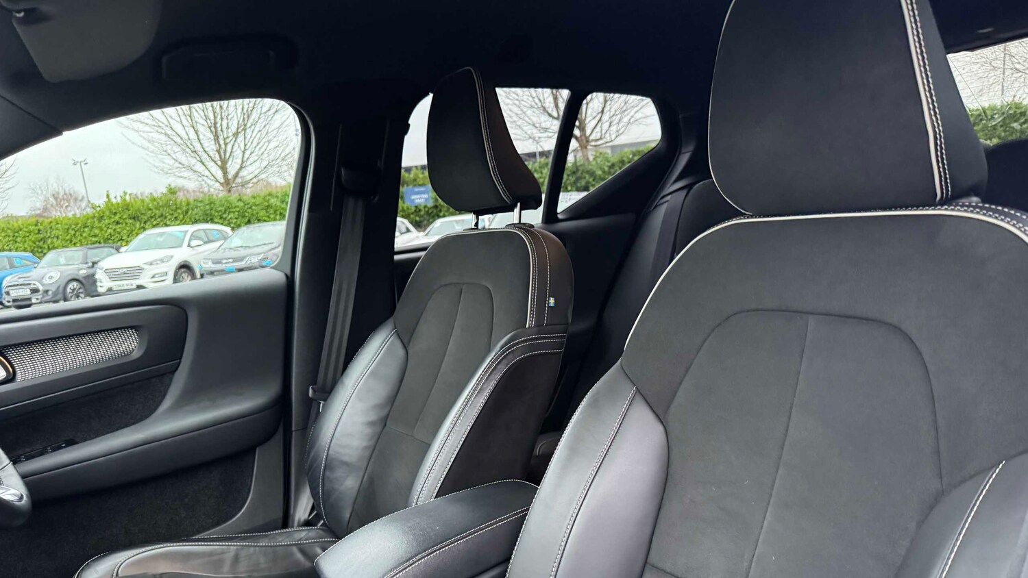 Used Volvo XC40 for sale - 77861331: Photo 8