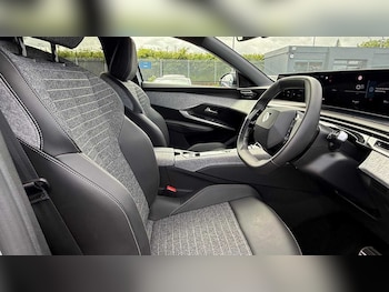 Used Peugeot 3008 2025 for sale - 78651232: Photo