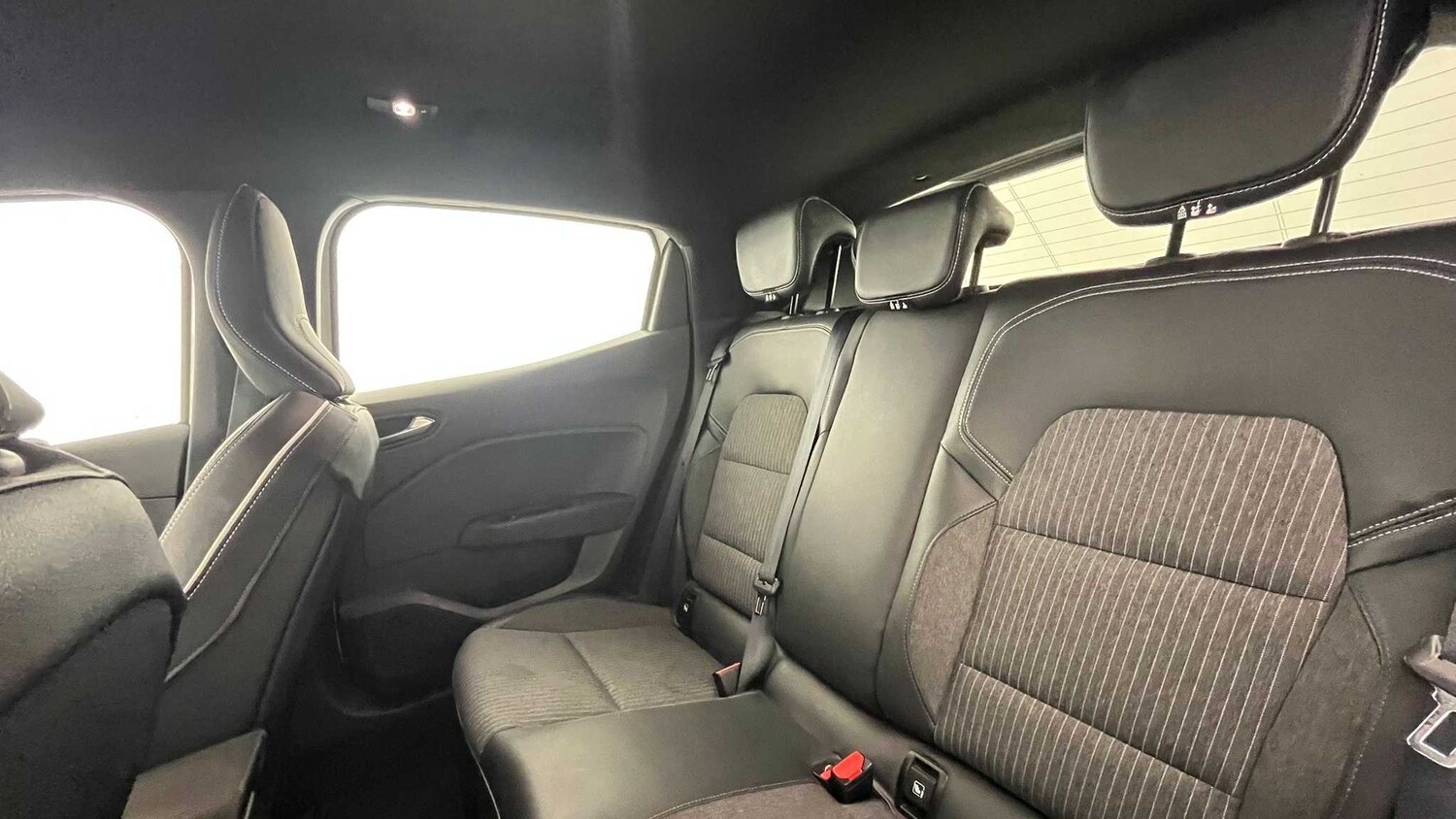 Used Renault Clio 2021 for sale - 77862117: Photo 13