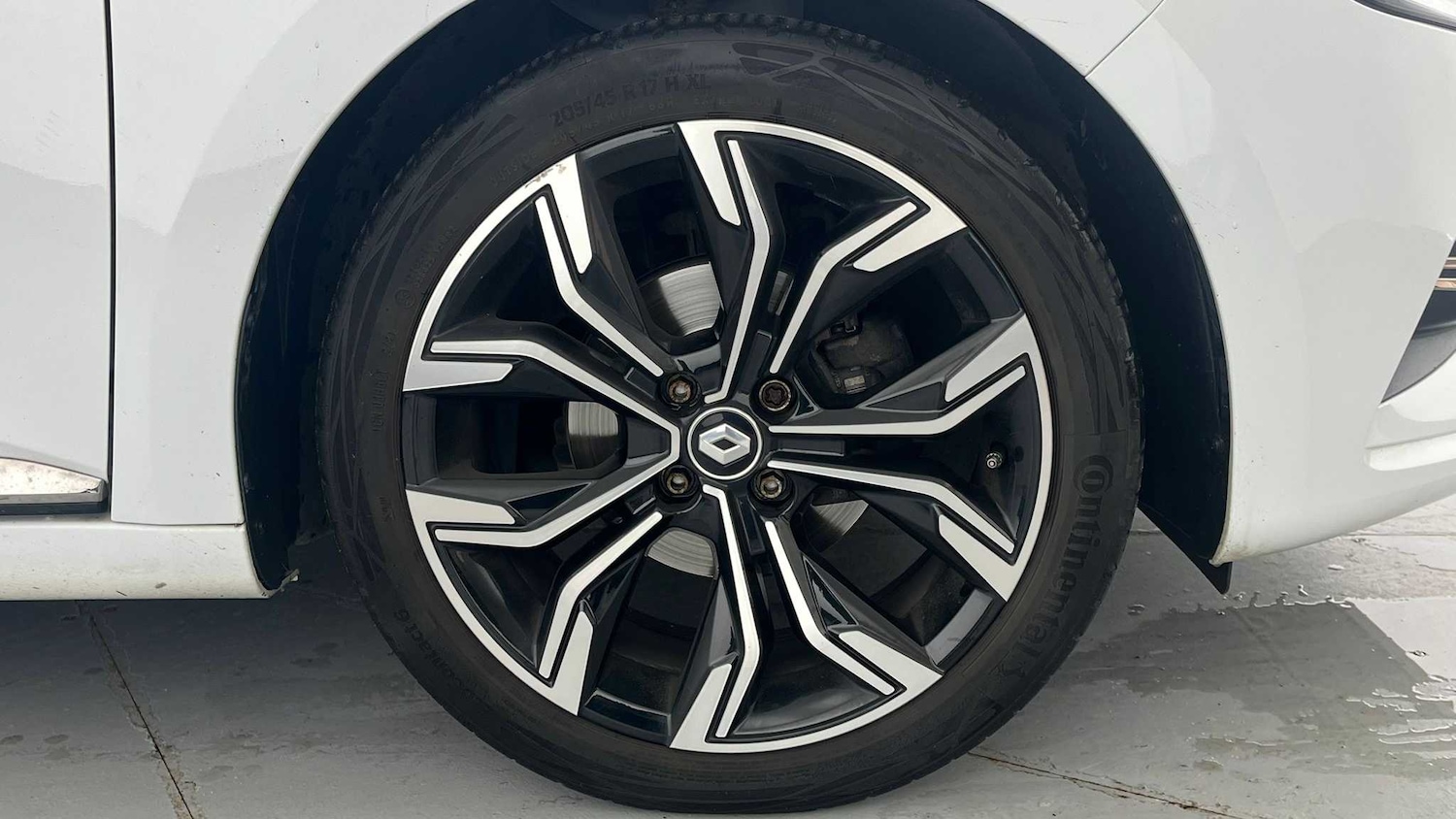 Used Renault Clio 2021 for sale - 77862117: Photo 21
