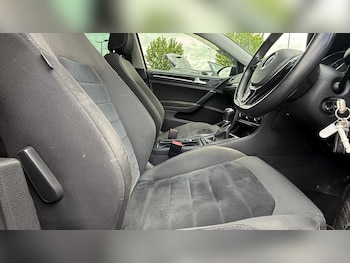 Used Volkswagen Golf 2016 for sale - 78550980: Photo