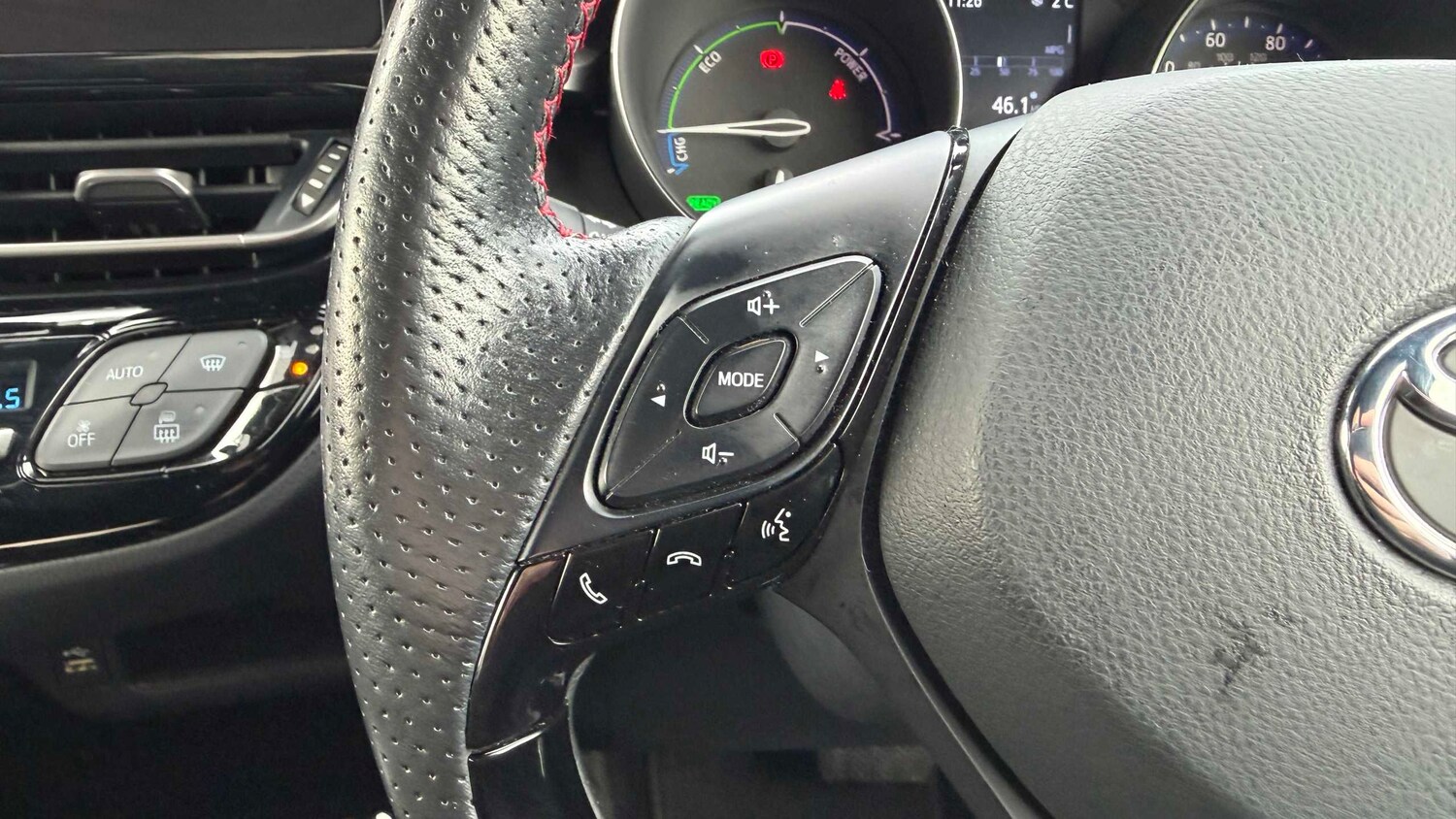 Used Toyota C-HR 2023 for sale - 77928507: Photo 21