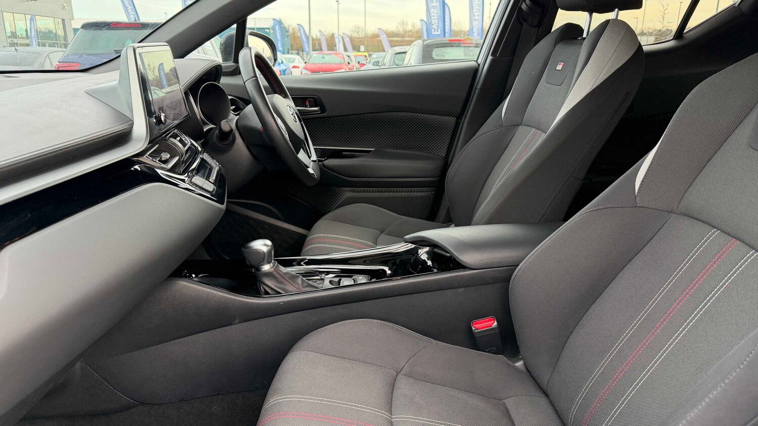 Used Toyota C-HR 2023 for sale - 77928507: Photo 9