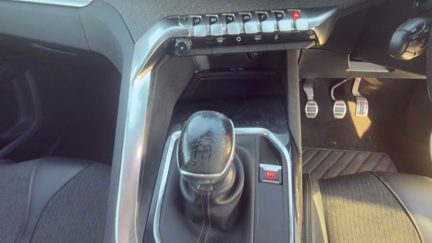 Used Peugeot 5008 2018 for sale - 77943031: Photo 18