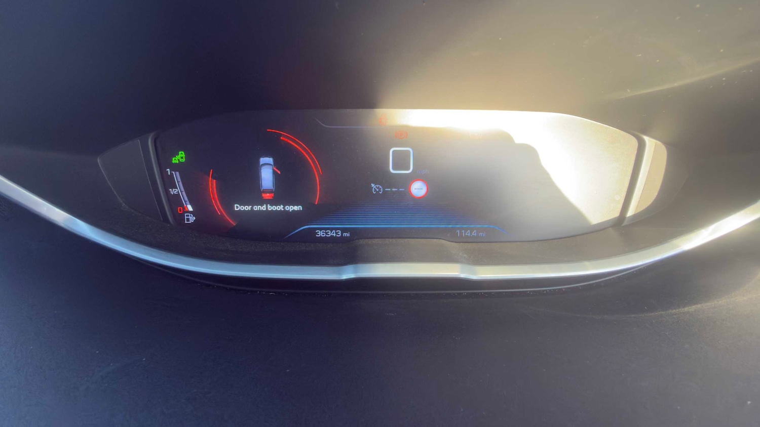 Used Peugeot 5008 2018 for sale - 77943031: Photo 19