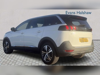 Used Peugeot 5008 2018 for sale - 77943031: Photo