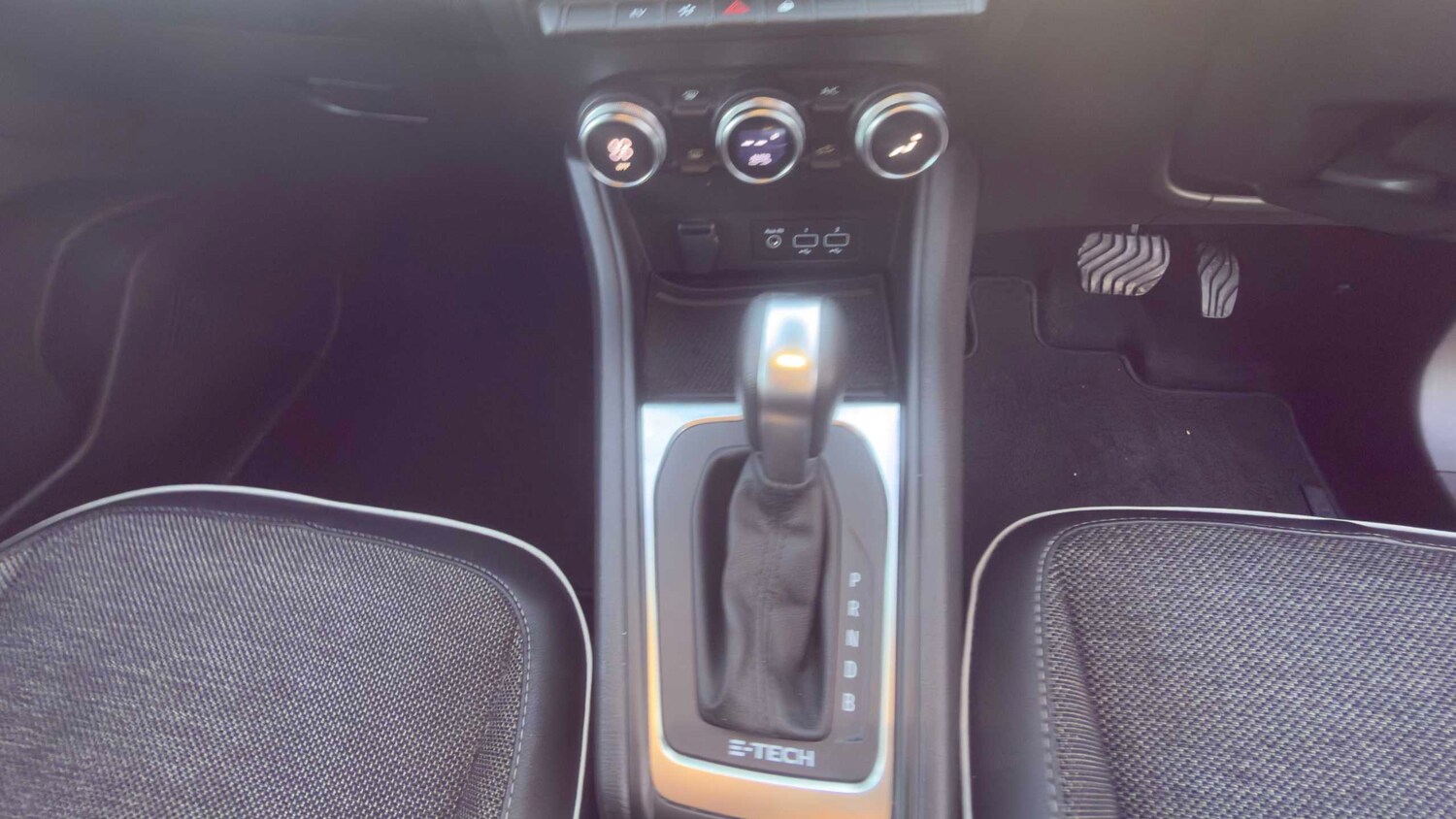 Used Renault Captur 2022 for sale - 77858376: Photo 17