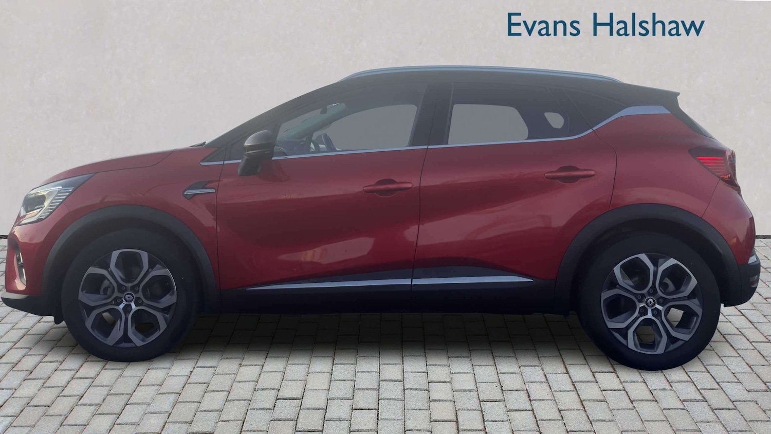 Used Renault Captur 2022 for sale - 77858376: Photo 3