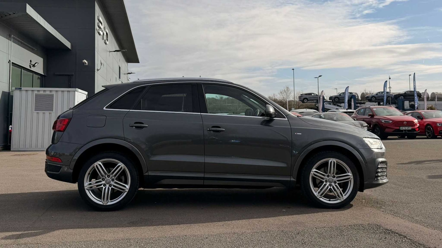 Used Audi Q3 for sale - 77859285: Photo 5
