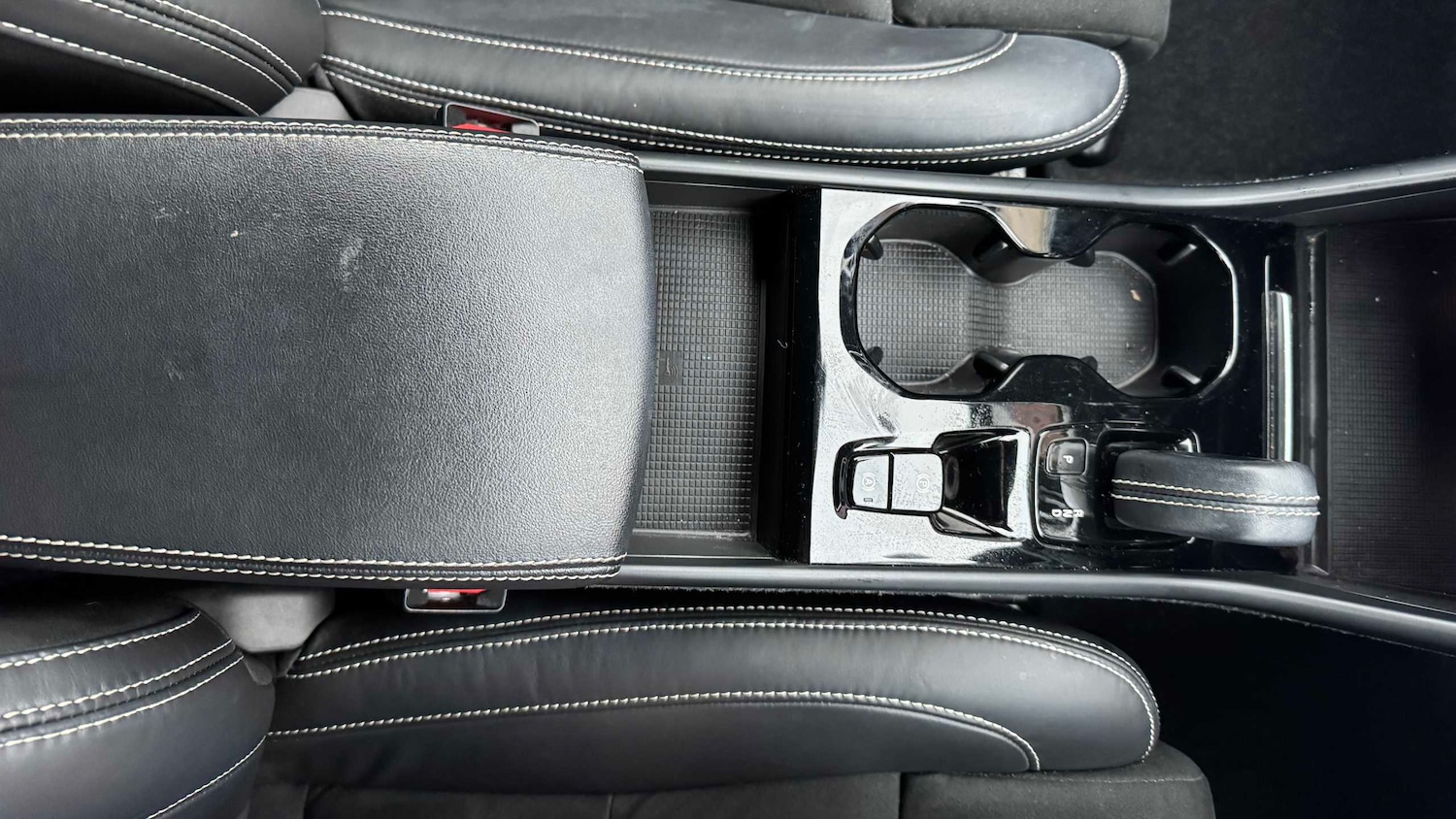 Used Volvo XC40 2021 for sale - 78063868: Photo 25