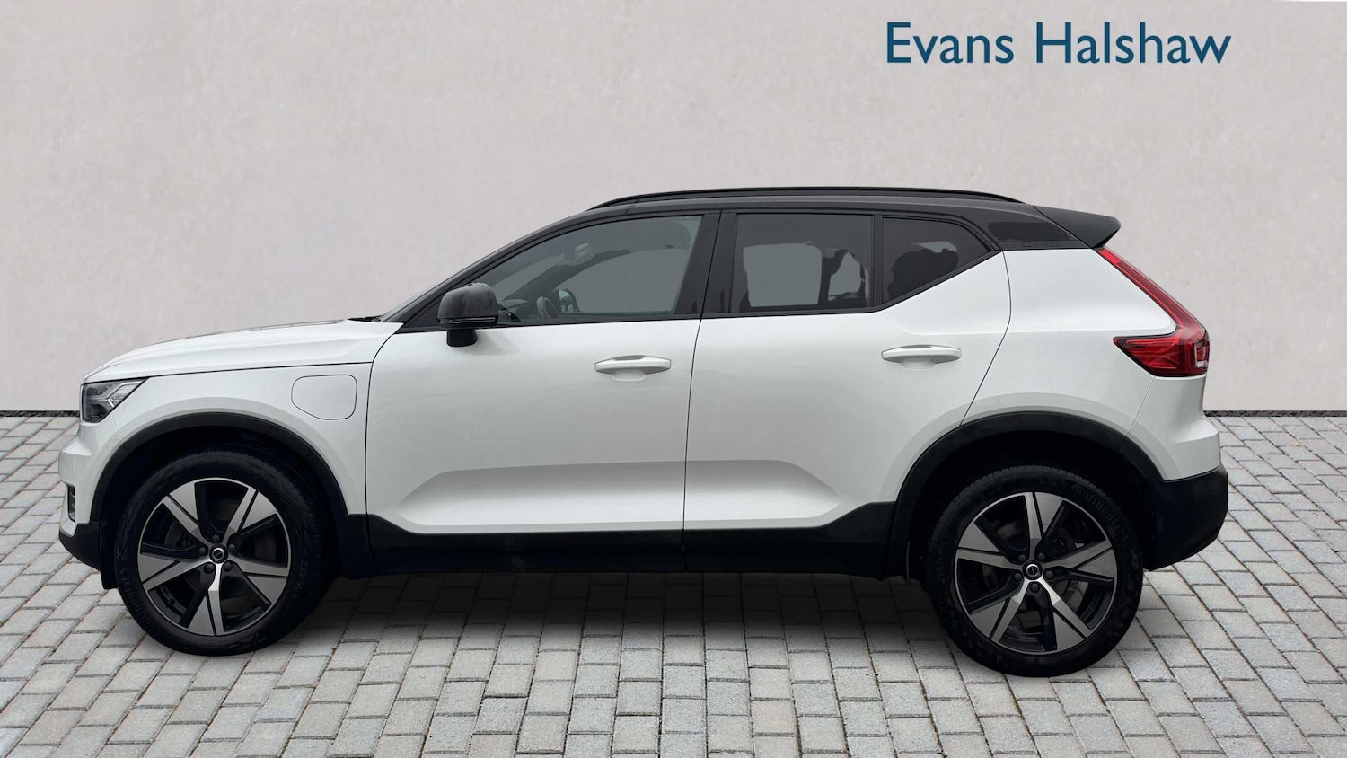 Used Volvo XC40 2021 for sale - 78063868: Photo 6