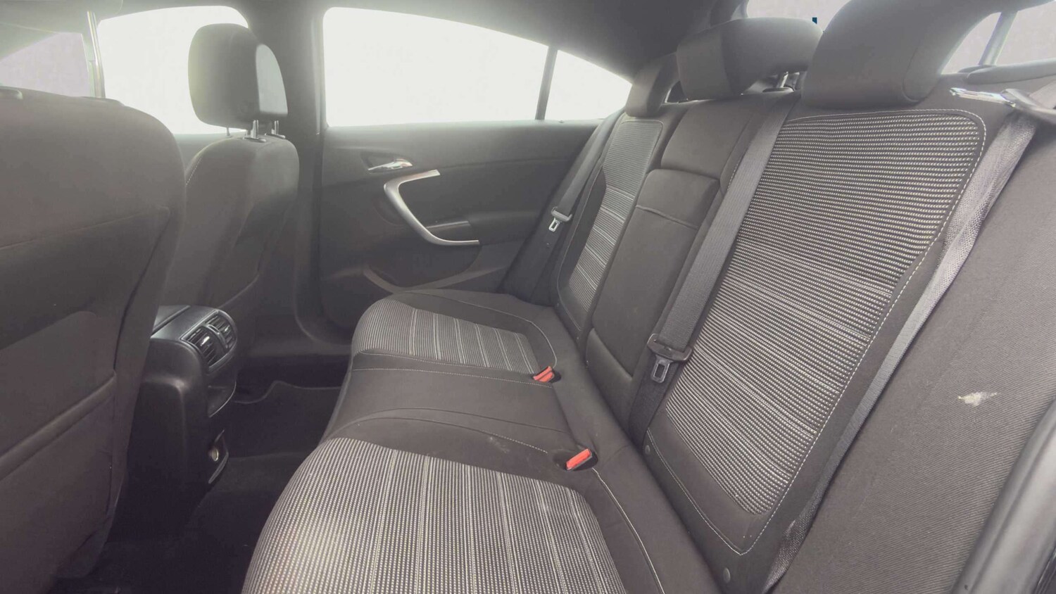 Used Vauxhall Insignia 2011 for sale - 77913692: Photo 16