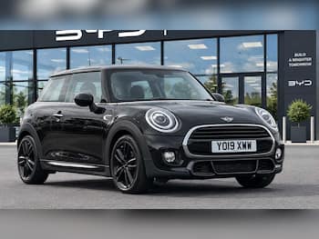 Used MINI Hatch 2019 for sale - 79811022: Photo