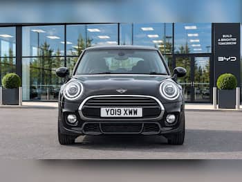 Used MINI Hatch 2019 for sale - 79811022: Photo