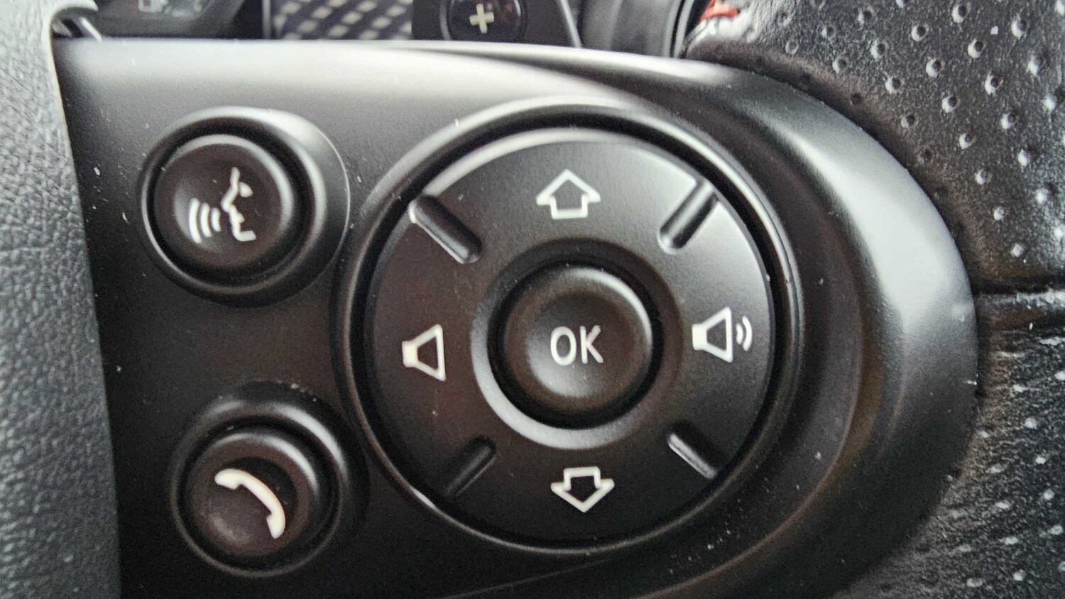 Used MINI Hatch 2019 for sale - 77857143: Photo 17