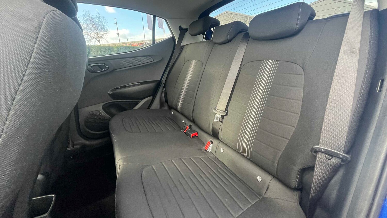 Used Hyundai i10 2022 for sale - 77859301: Photo 11