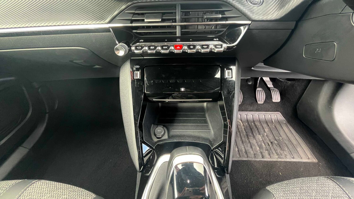 Used Peugeot 2008 for sale - 77860814: Photo 18