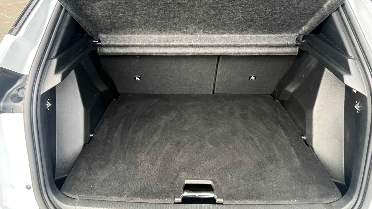 Used Peugeot 2008 for sale - 77860814: Photo 9