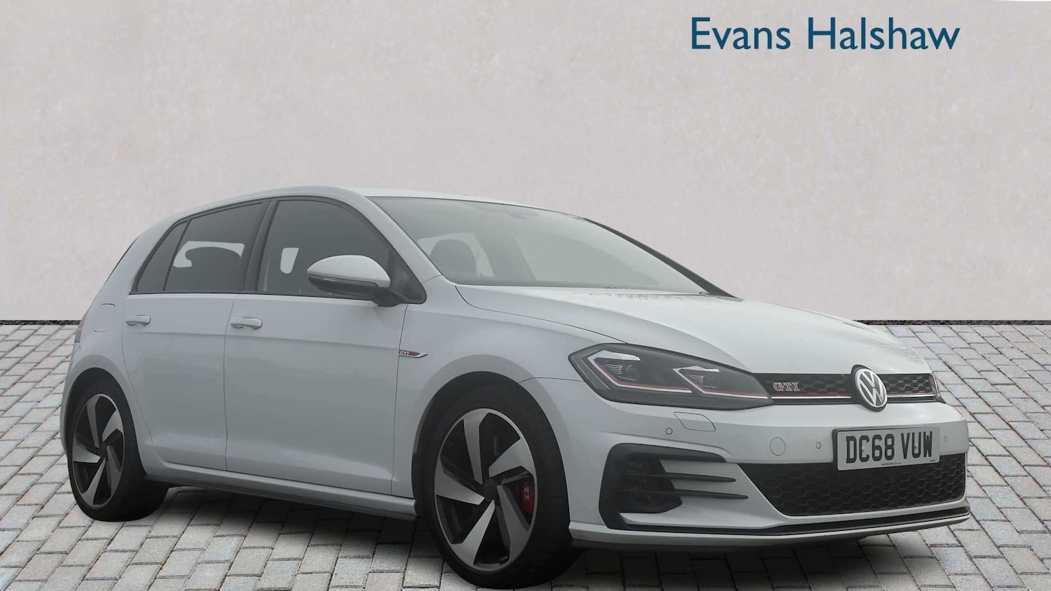 Used Volkswagen Golf 2019 for sale - 77894442: Photo 1