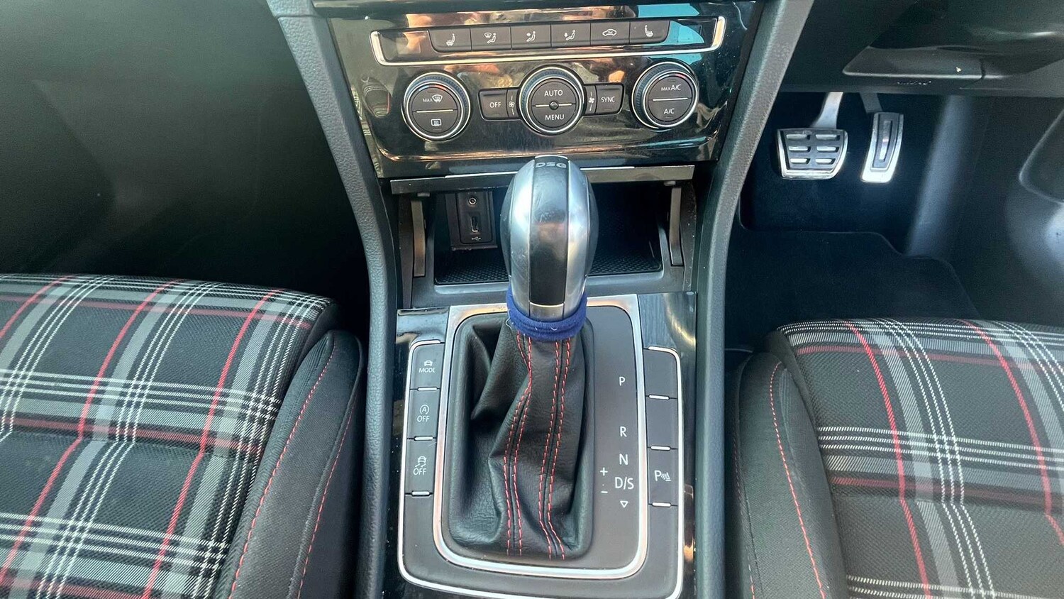 Used Volkswagen Golf 2019 for sale - 77894442: Photo 15