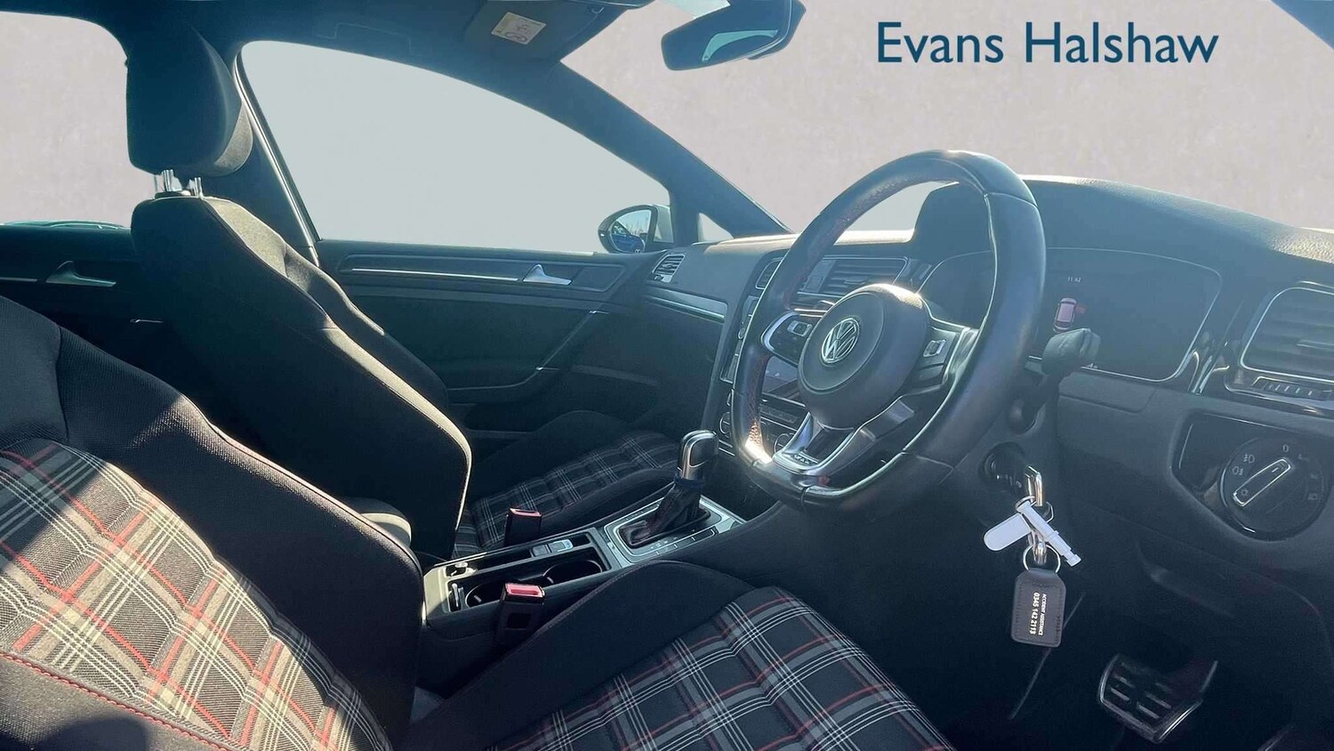 Used Volkswagen Golf 2019 for sale - 77894442: Photo 8