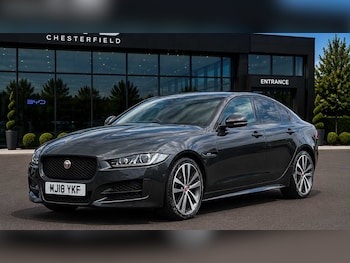 Used Jaguar XE 2018 for sale - 79467106: Photo