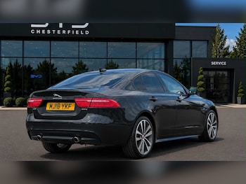 Used Jaguar XE 2018 for sale - 79467106: Photo