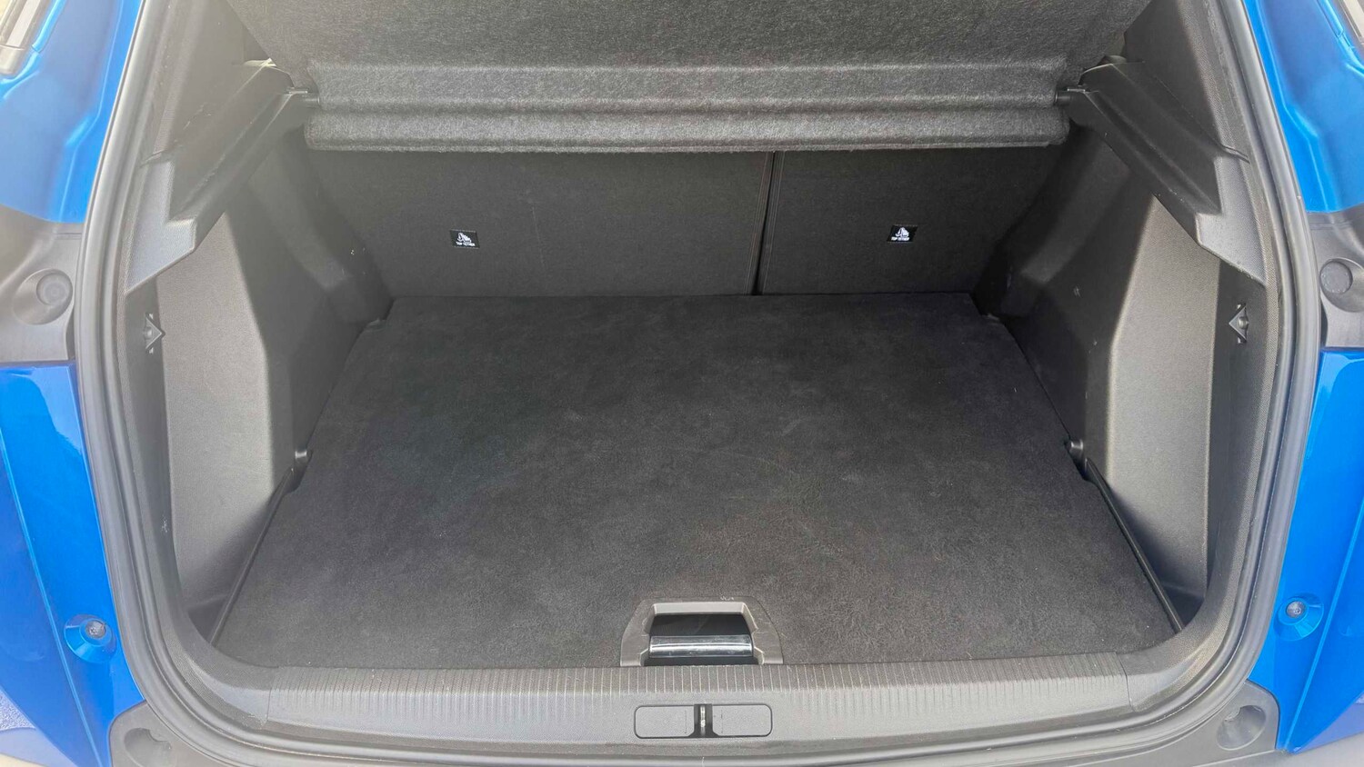 Used Peugeot 2008 2022 for sale - 77858984: Photo 9