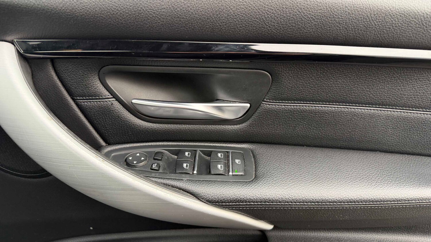 Used BMW 3 Series for sale - 77860935: Photo 25