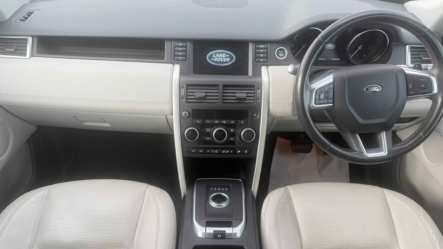 Used Land Rover Discovery Sport 2017 for sale - 77943328: Photo 12