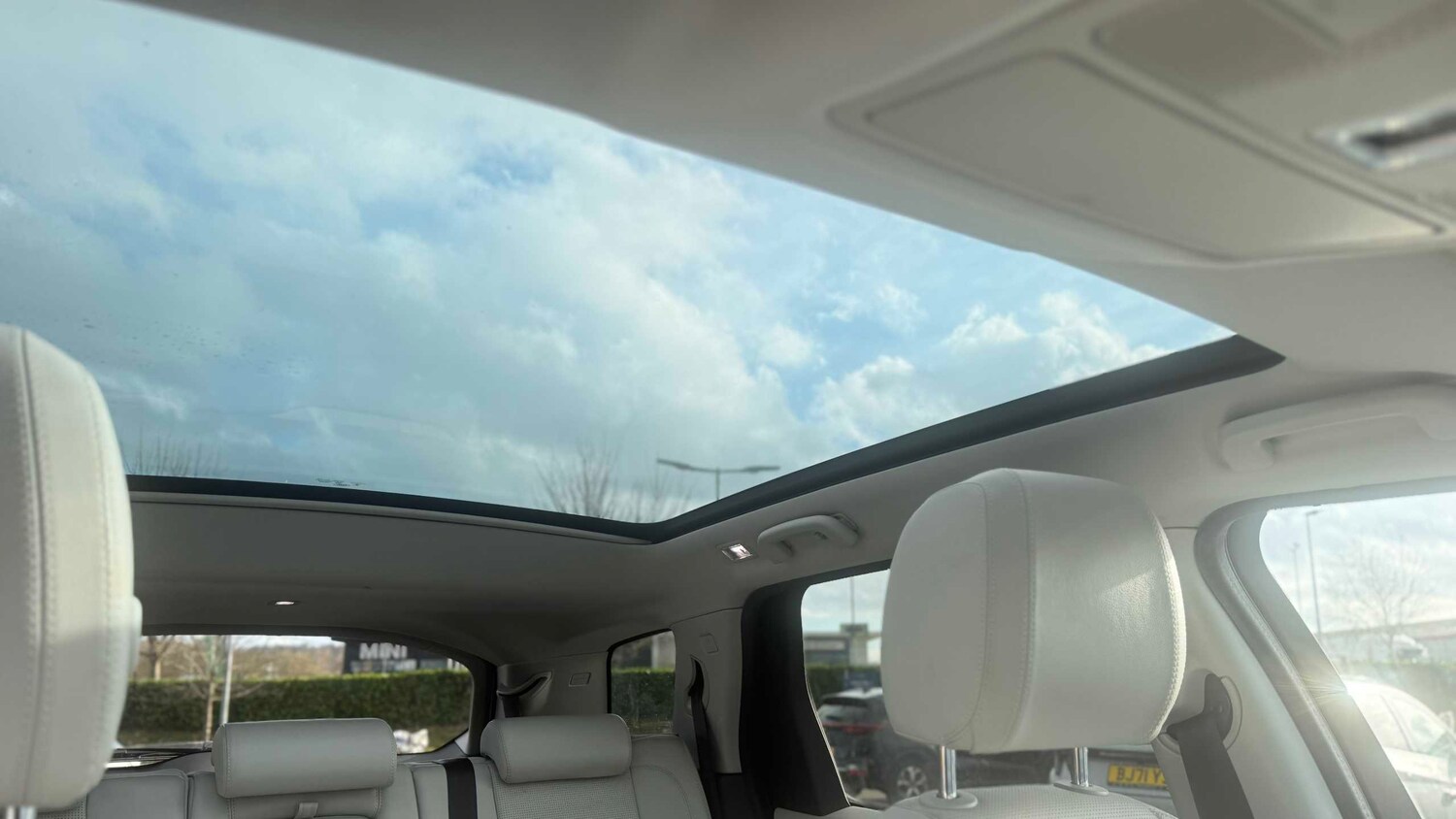 Used Land Rover Discovery Sport 2017 for sale - 77943328: Photo 19