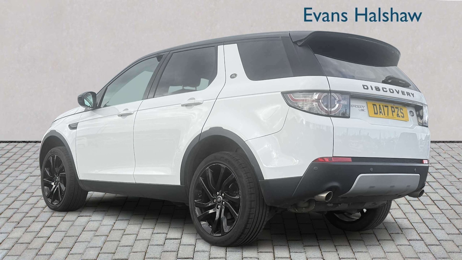Used Land Rover Discovery Sport 2017 for sale - 77943328: Photo 5