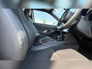Used Toyota Yaris Cross 2024 for sale - 78707305: Photo