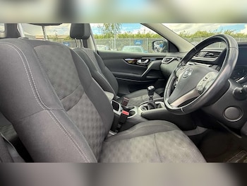 Used Nissan Qashqai 2015 for sale - 78625349: Photo