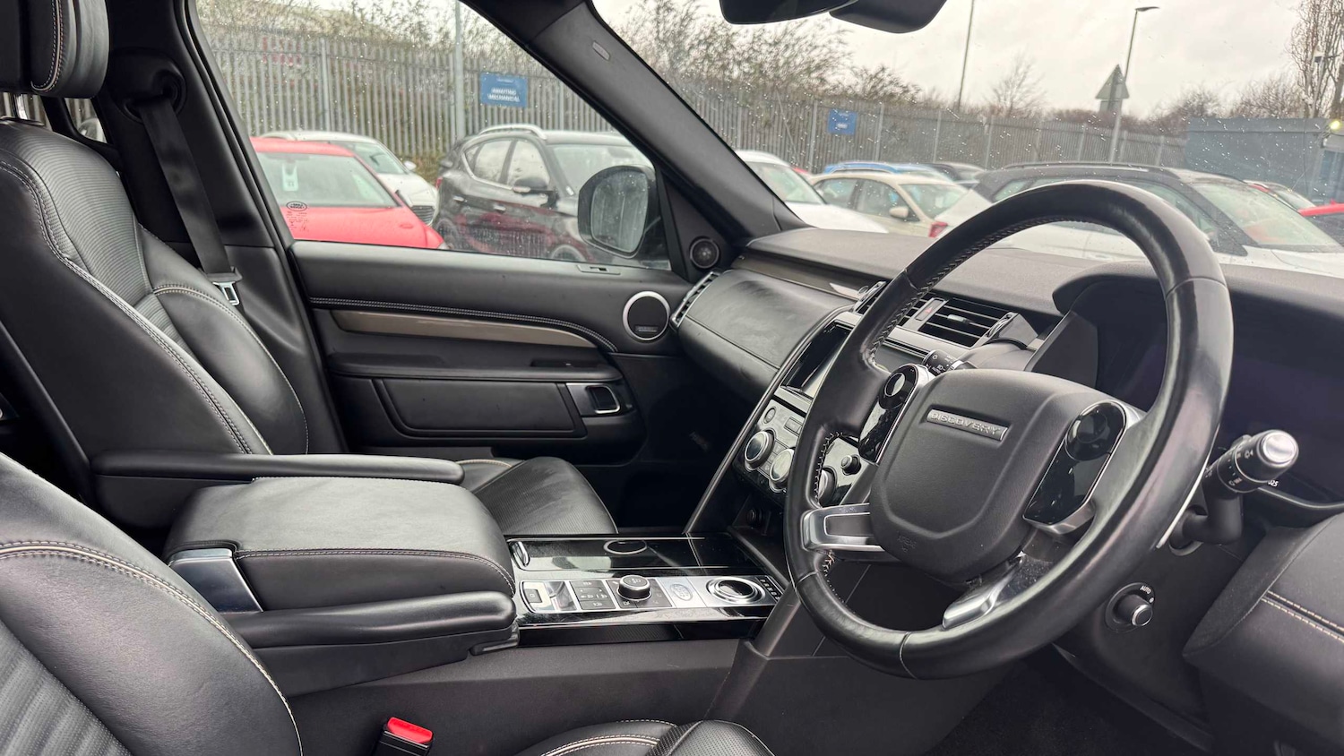 Used Land Rover Discovery 2019 for sale - 78216409: Photo 3