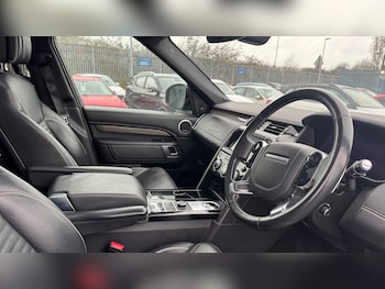 Used Land Rover Discovery 2019 for sale - 78216409: Photo