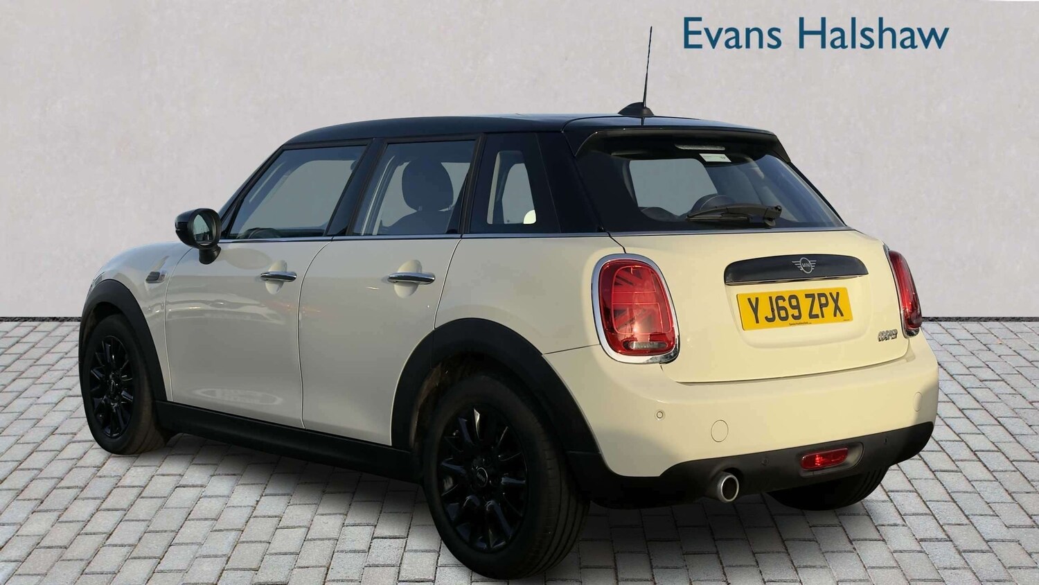 Used MINI Hatch 2019 for sale - 78052106: Photo 9